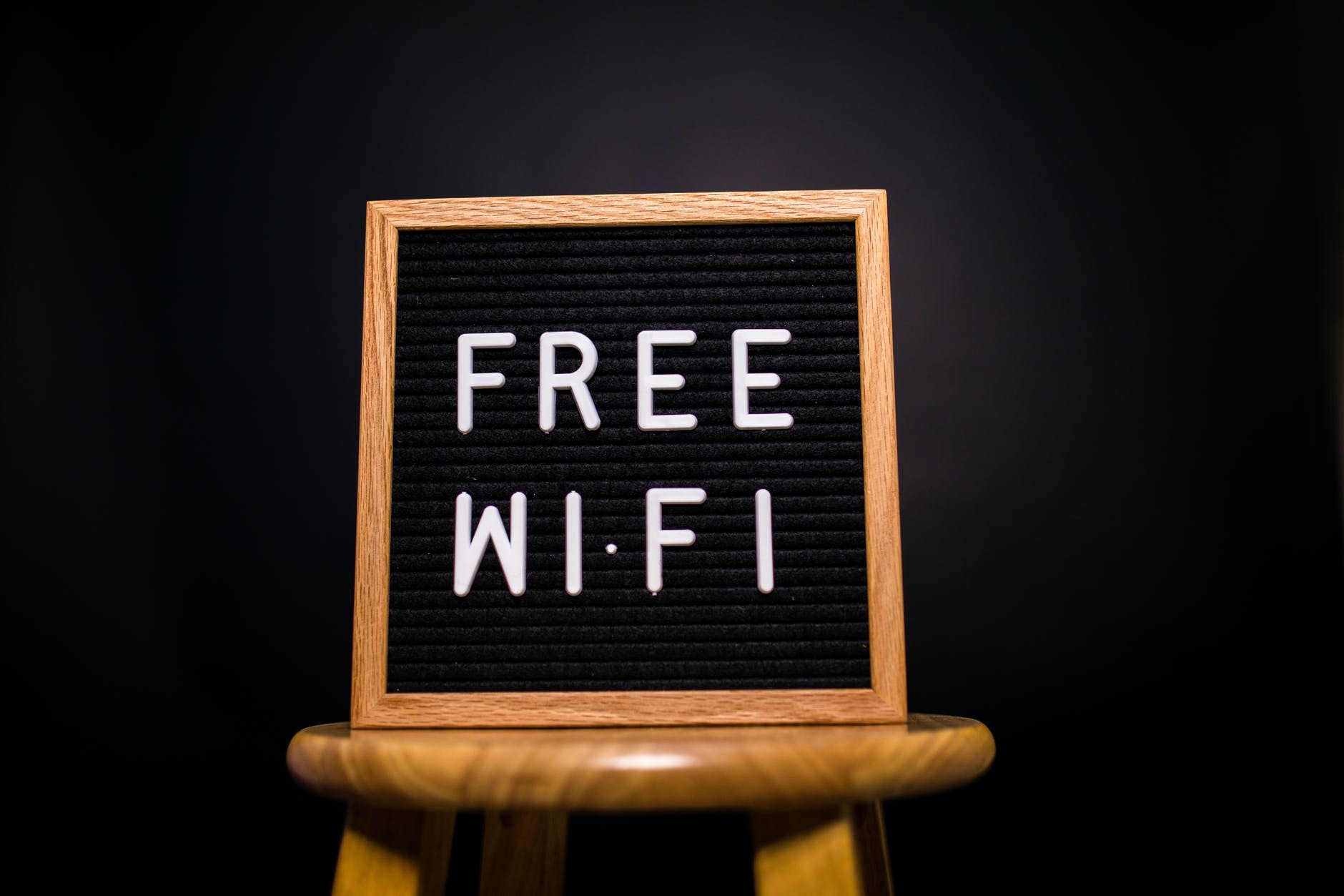 Férias: 5 dicas para se conectar ao WiFi público com segurança
